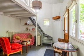 Superb studio with mezzanine and a terrace in the heart of Paris - Welkeys